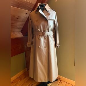 Burberry Women’s size 10 XL trench coat